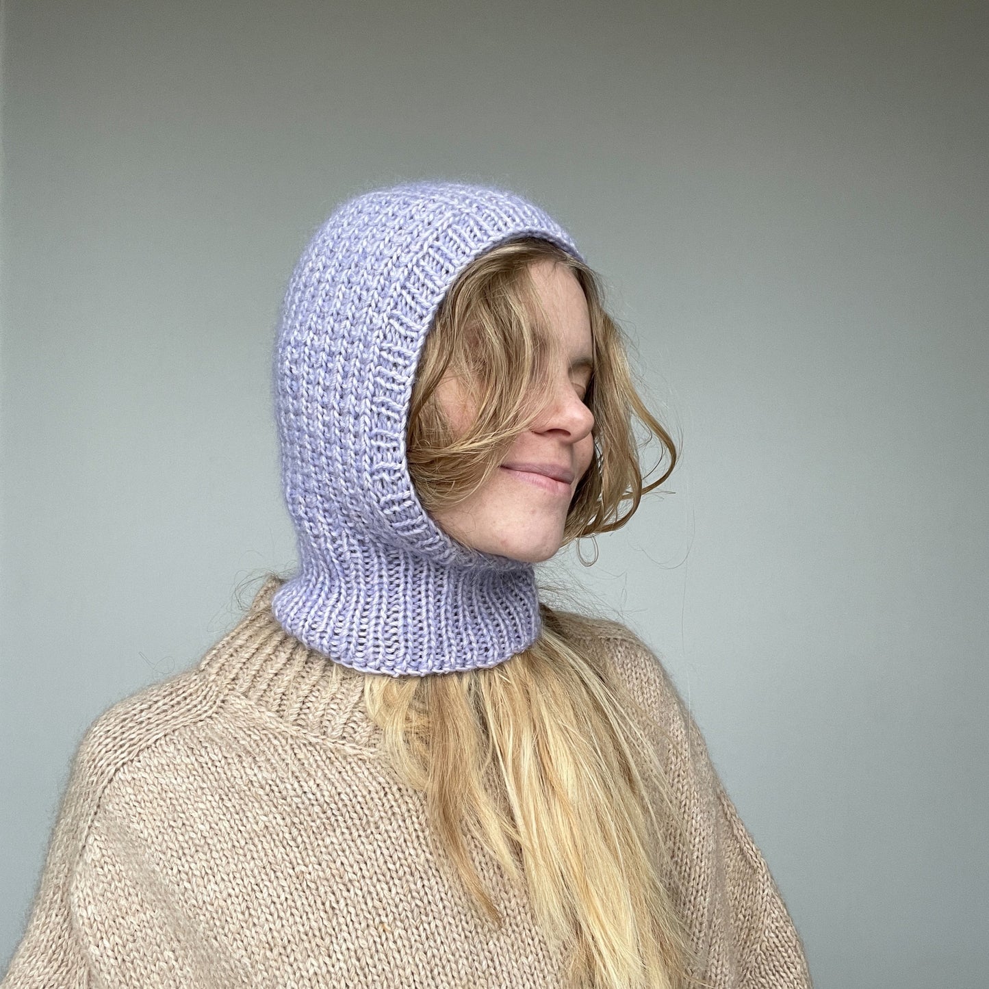 Balaclava håndstrikket lilla uld og mohair