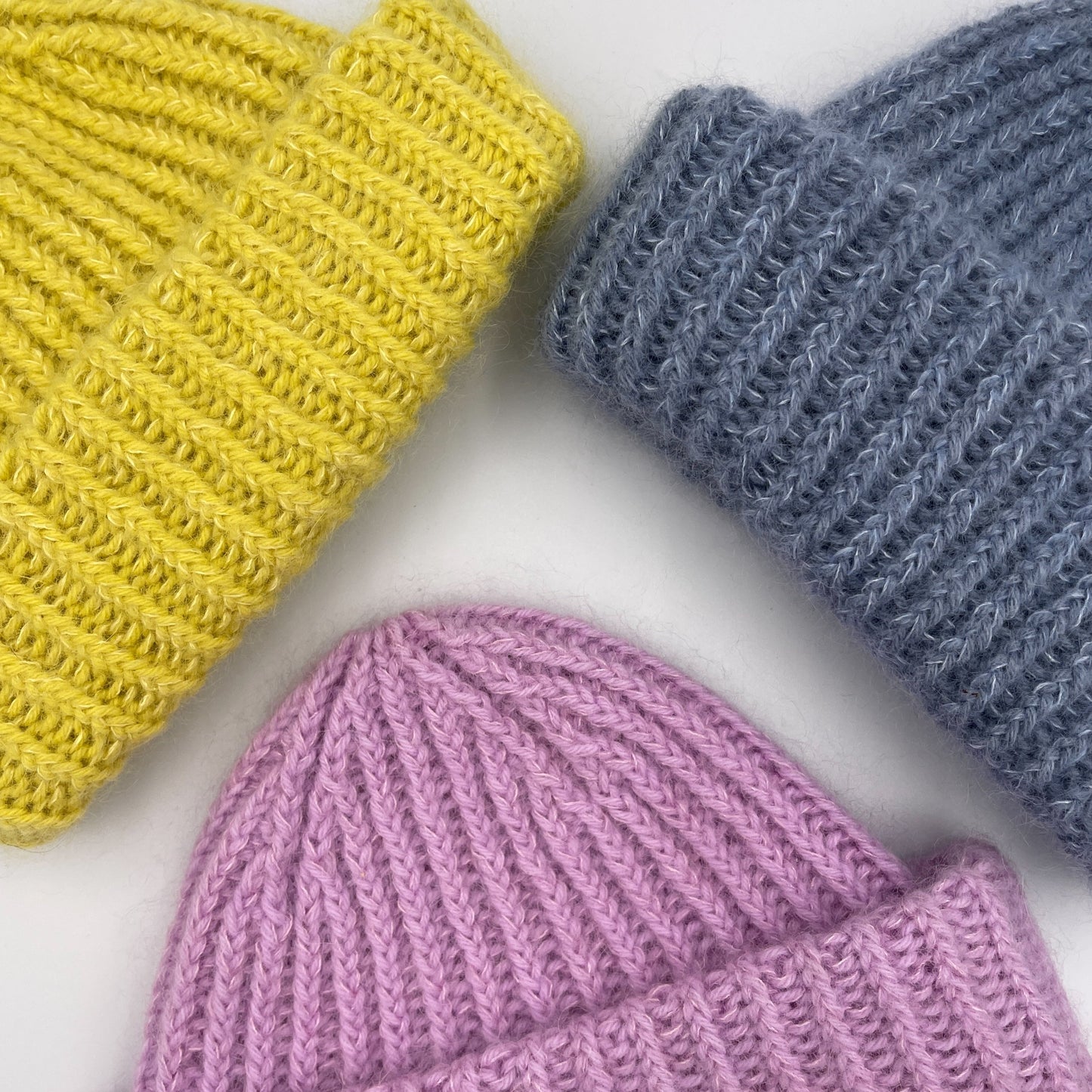 TopTop Beanie strikkeopskrift fra Pastelkollektivet, Topphue / beanie / hue til dame