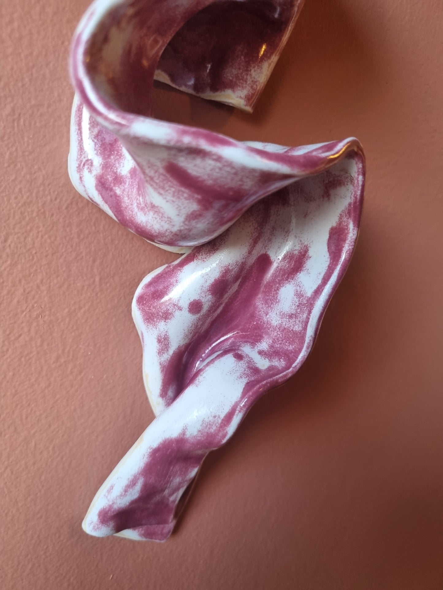 Rødlillameleret krummelure