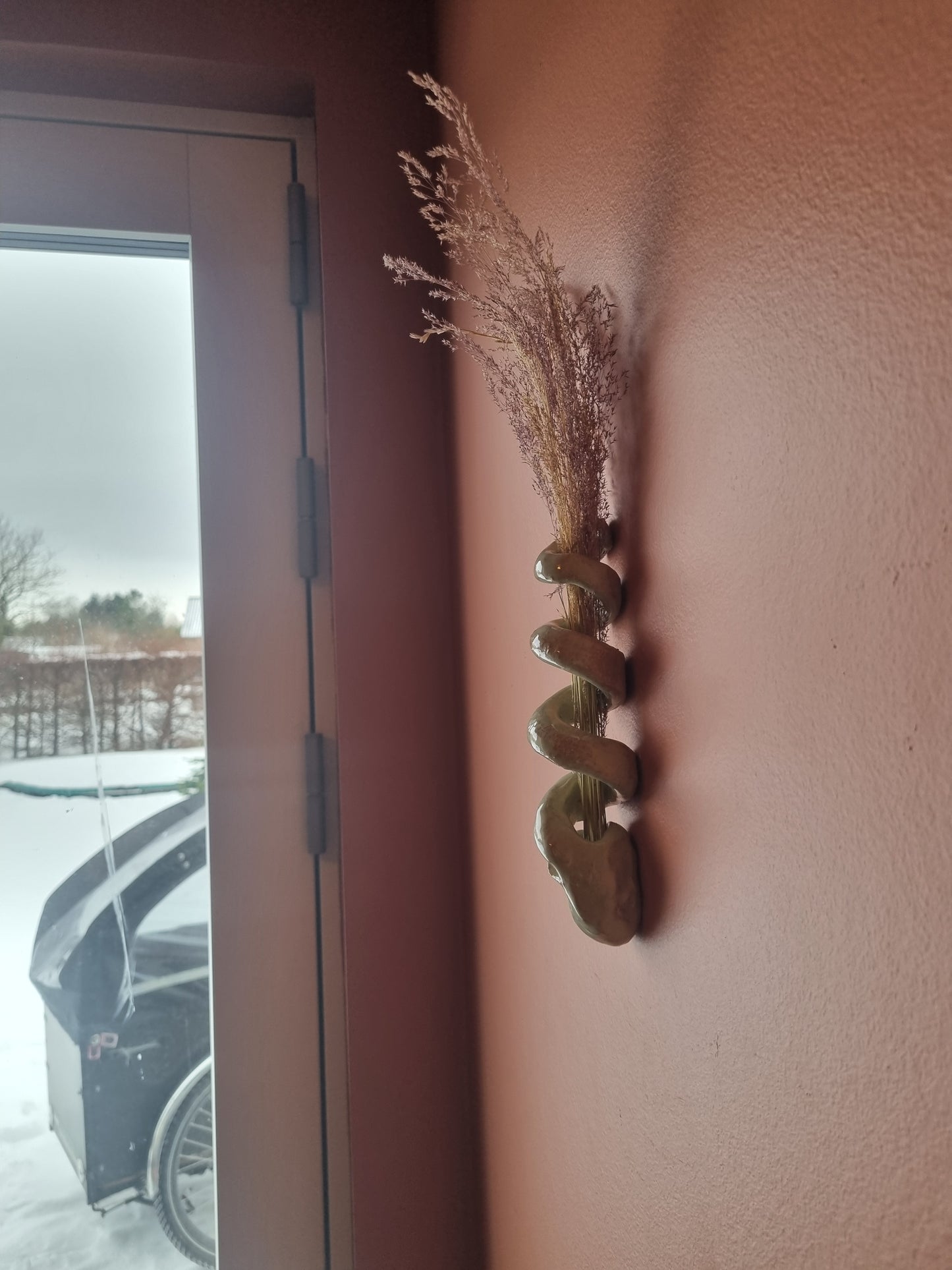 Vægvase med snobrødsvibe ;)