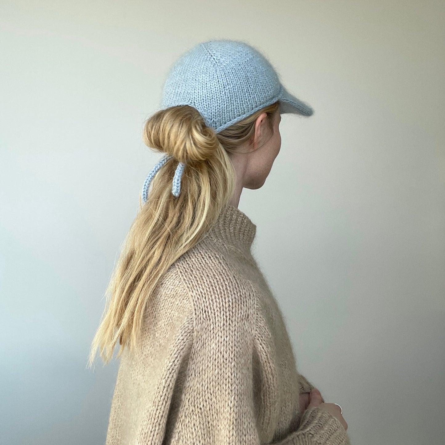 Pastel Winter cap knitting pattern by pastelkollektivet